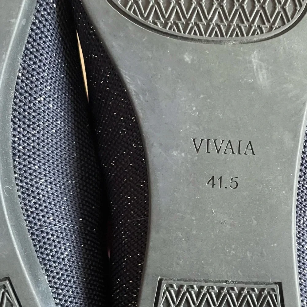 Vivaia Aria 5 French-Themed Oui Bow Special Edition Flats Navy Glitter US 10 - Picture 3 of 4